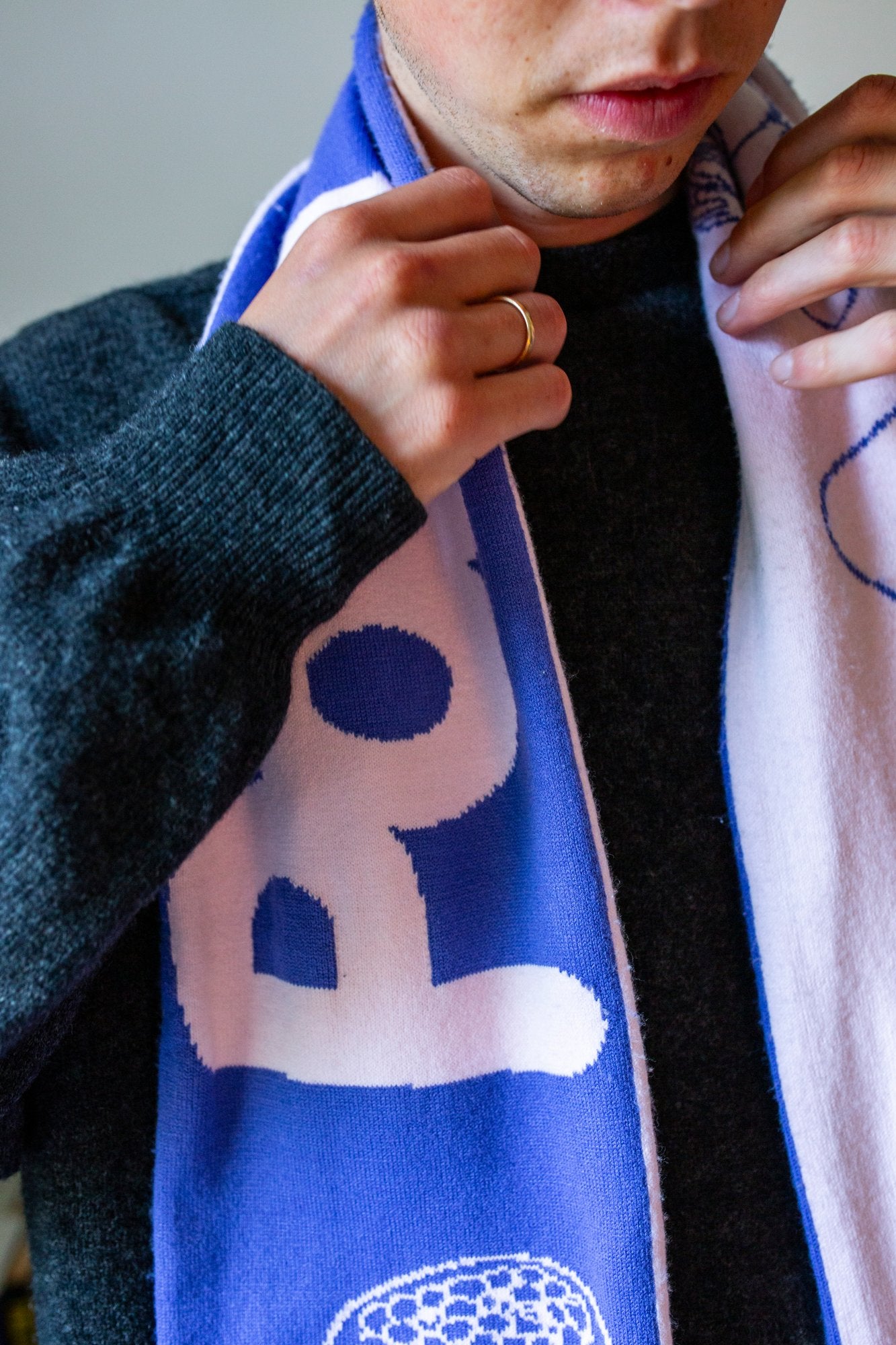 POM Scarf - Liza's Design